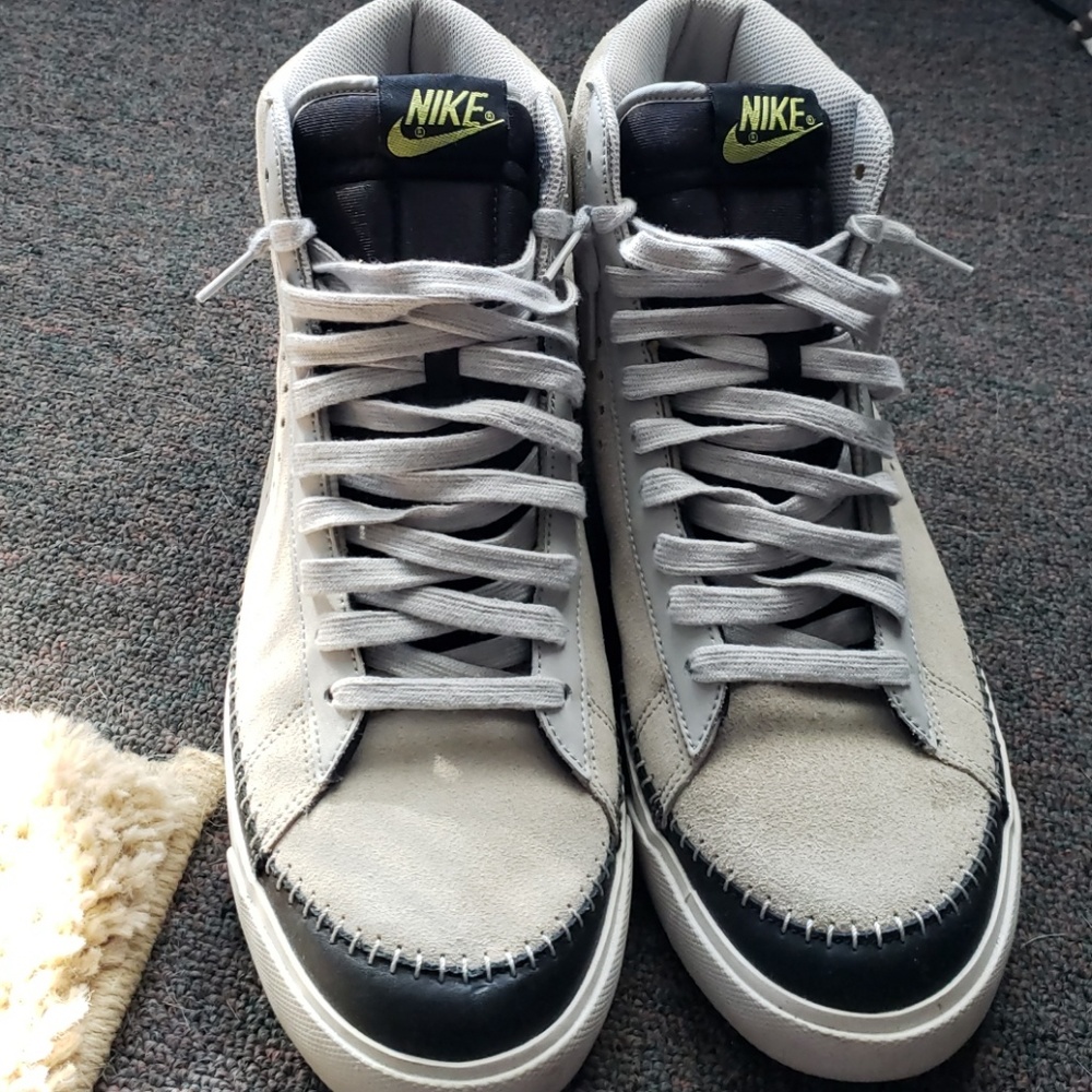 Mens size 13 Nike